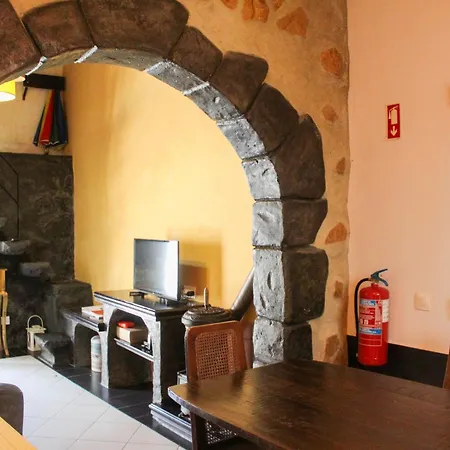 Casa Pé Na Areia * Mosteiros (Azores)